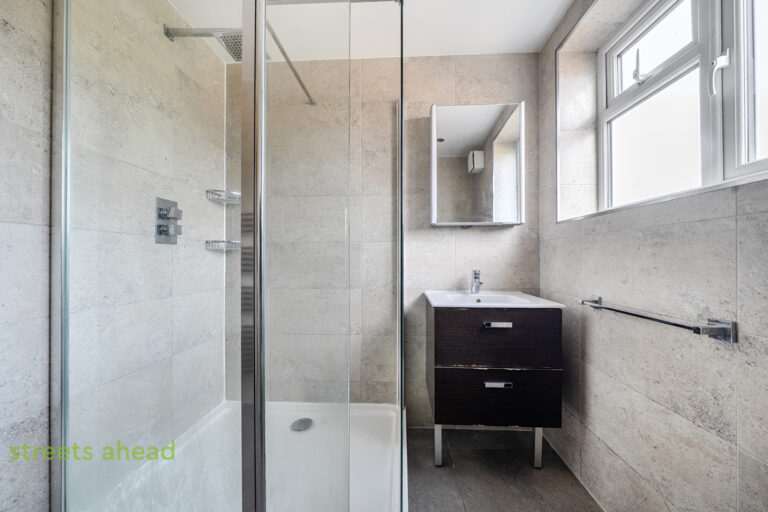 addsah_add140860_l_img_13-v2.jpg Addiscombe Road, Croydon, CR0, photo 14