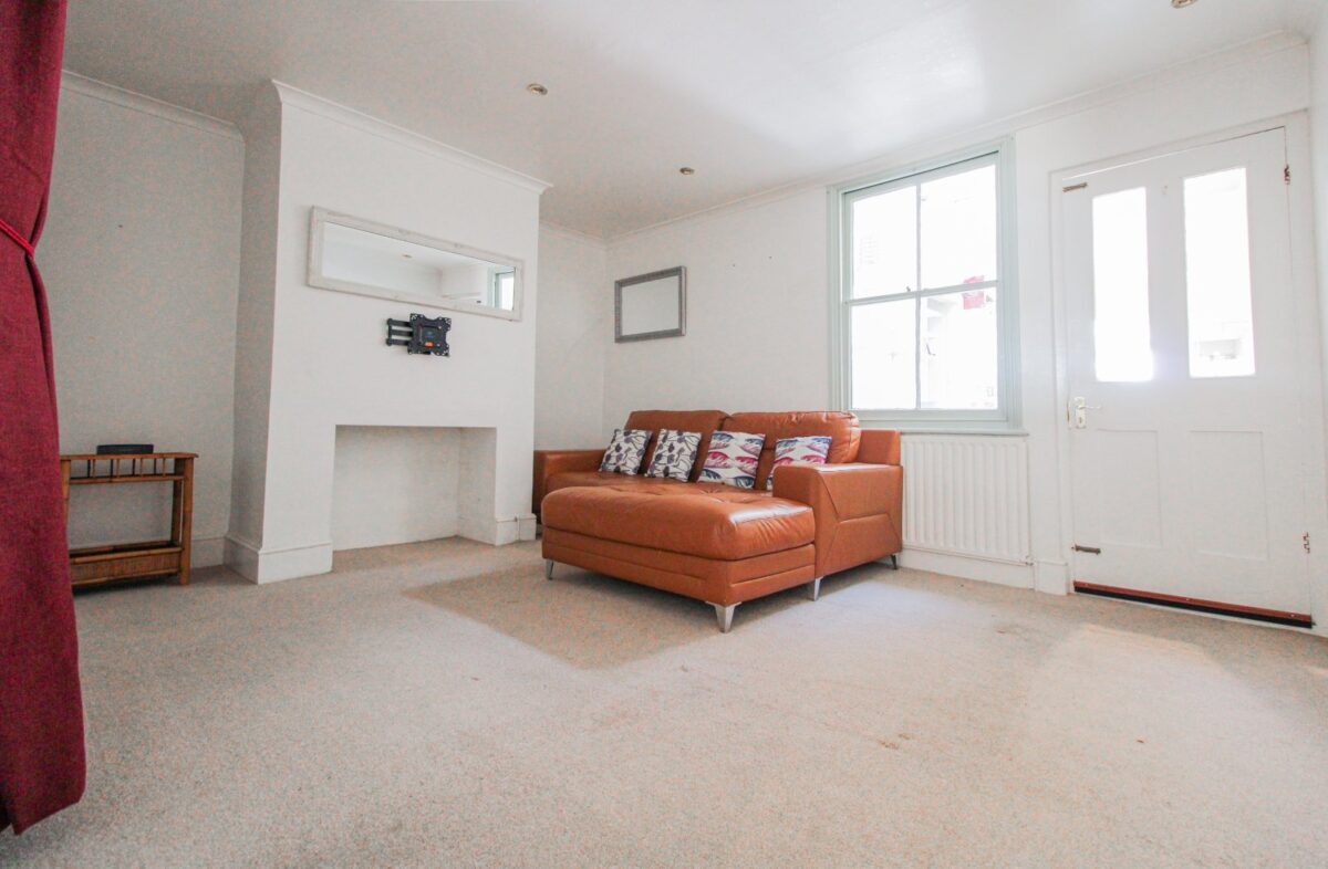 1 Bed Apartment for Sale, Oval Road, Croydon, CR0 streets ahead