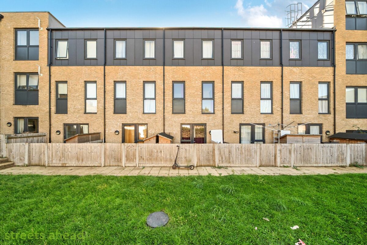 addsah add250404 img 15