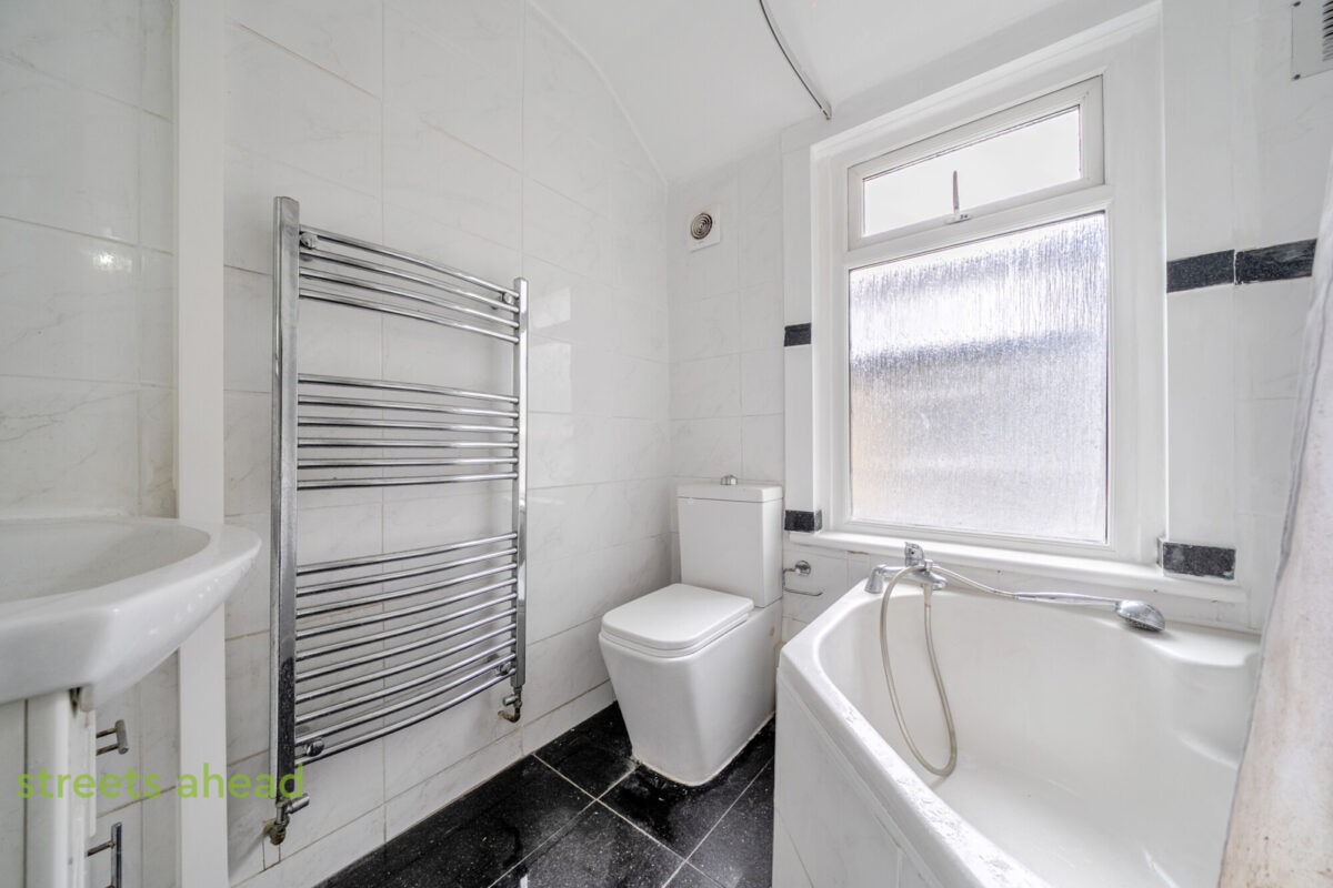 addsah add250407 img 07