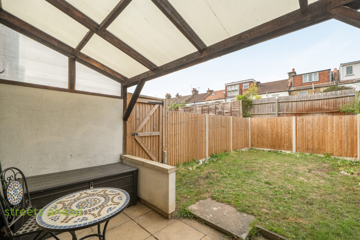 addsah_add260175_img_08.jpg Anthony Road, London, SE25, photo 9