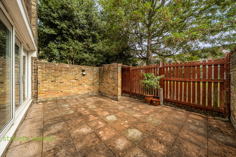 Tipton Drive, Croydon, CR0, photo 18