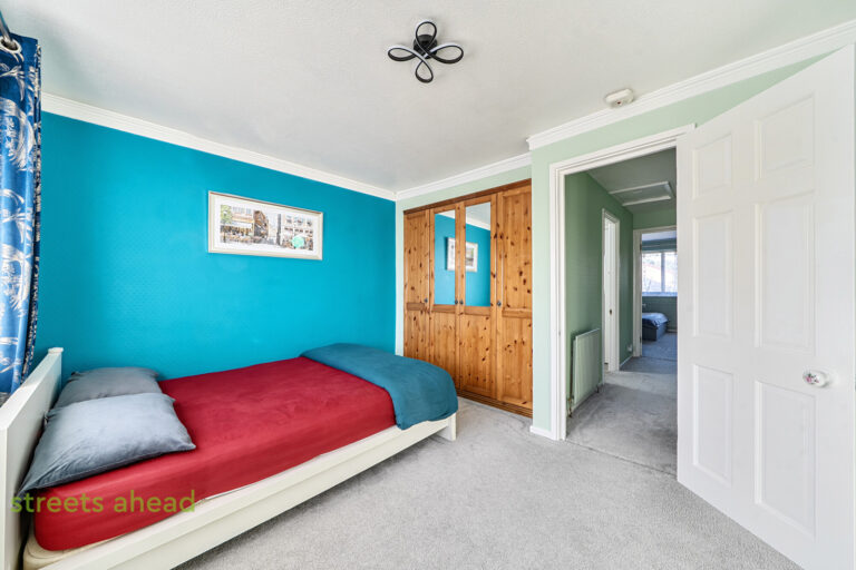 addsah_add260454_img_12.jpg Bardsley Close, Croydon, CR0, photo 13