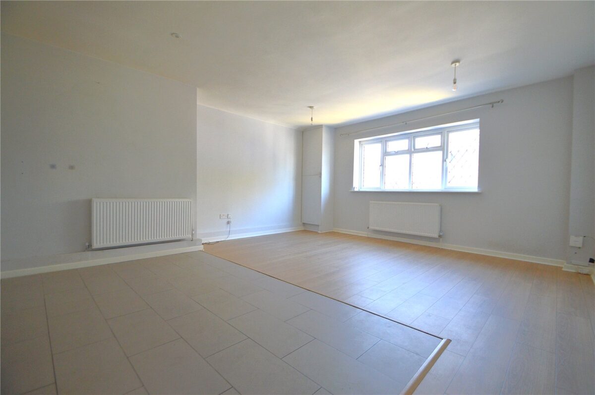 addsah_scr260638_l_img_03.jpg Purley Way Crescent, Croydon, CR0, photo 4