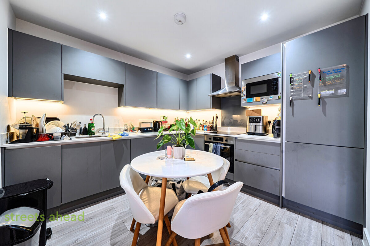 South Drive, Coulsdon, CR5, photo 2