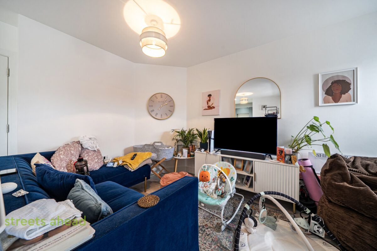 South Drive, Coulsdon, CR5, photo 5