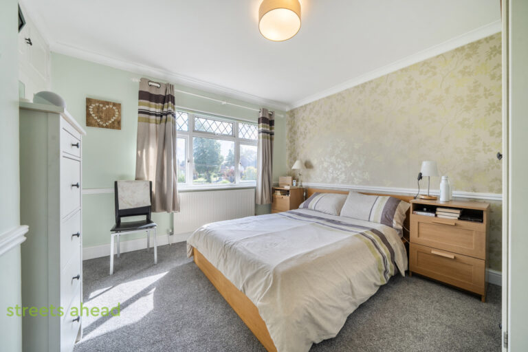cousah_cou260141_img_05.jpg Richland Avenue, Coulsdon, CR5, photo 6