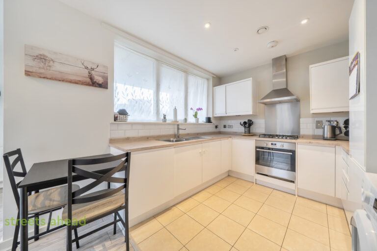Station Approach Road, Coulsdon, CR5, photo 5
