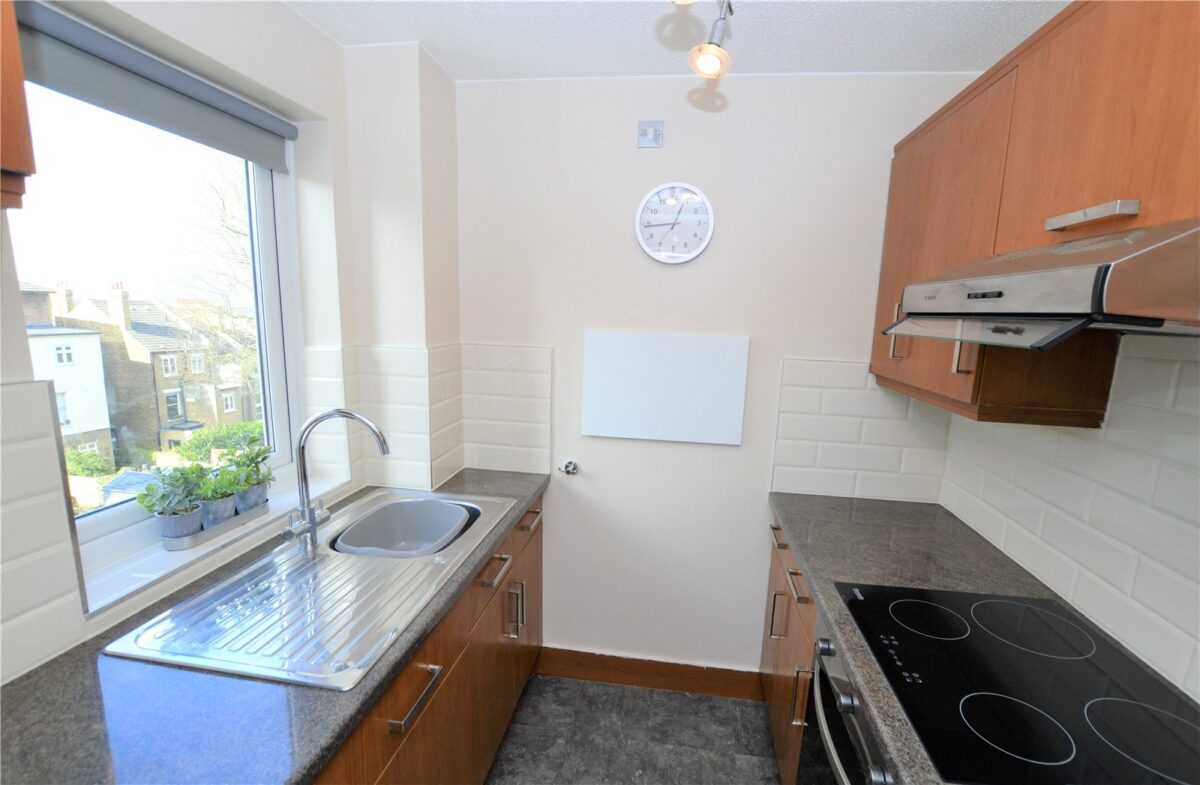 crpsah crp080403 l img 00