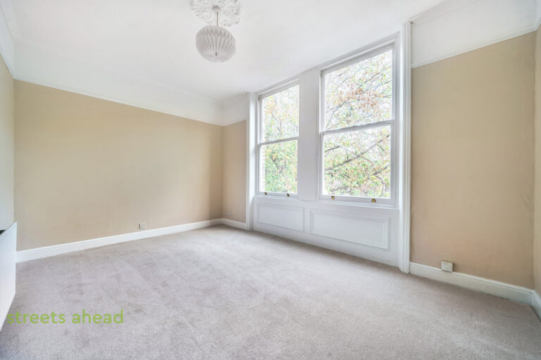 Thicket Road, London, SE20, photo 2