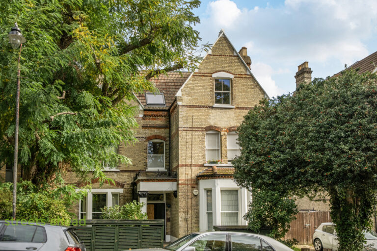 Belvedere Road, London, photo 1