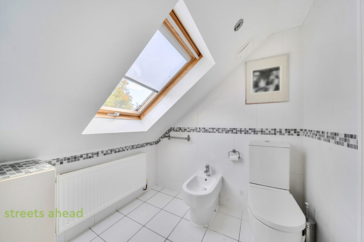 crpsah_crp170803_l_img_09-v2.jpg Belvedere Road, London, SE19, photo 10