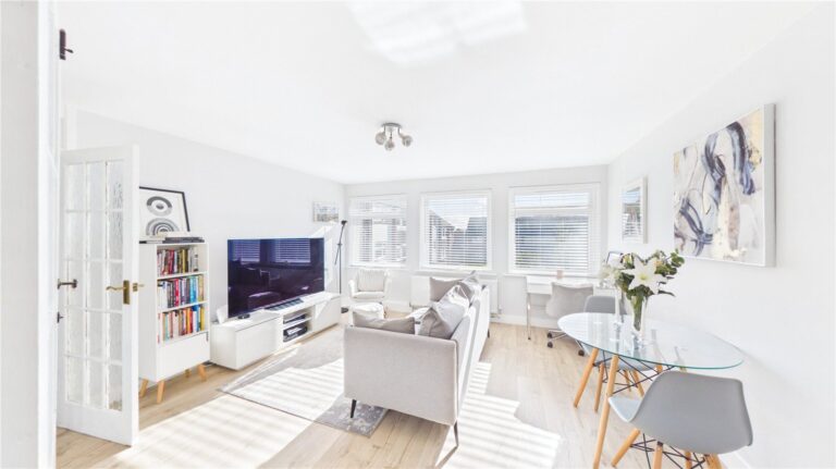 Mowbray Court, Mowbray Road, London, SE19, photo 3