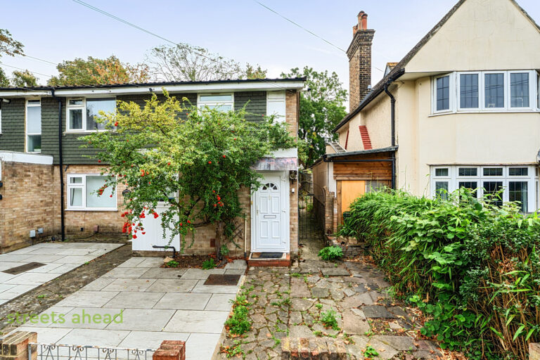 Kensington Avenue, Norbury, photo 1
