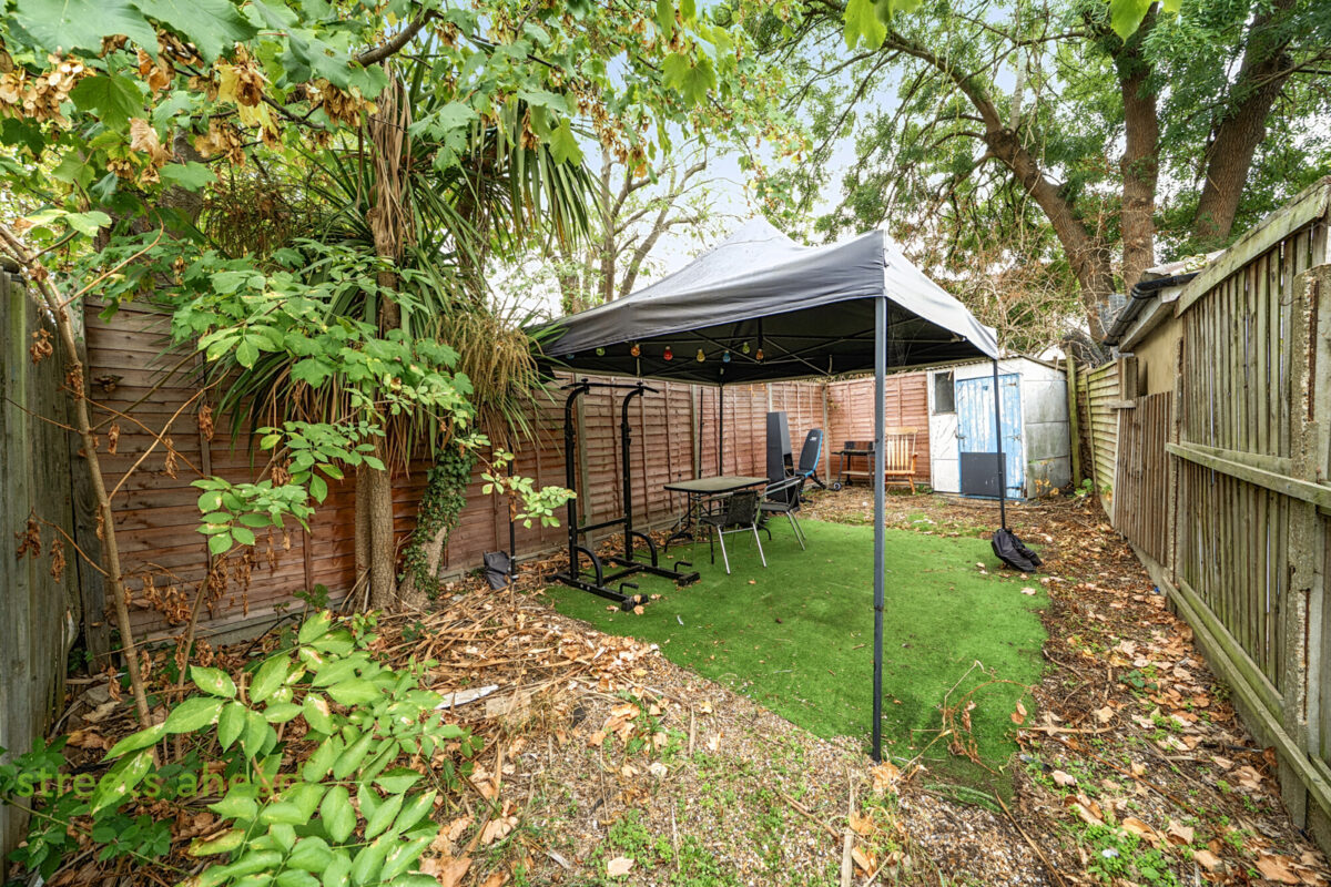 crpsah_crp260387_l_img_08.jpg Kensington Avenue, Norbury, CR7, photo 9