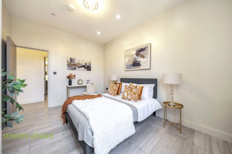 newsah_new260039_img_02.jpg Windmill Road, Croydon, photo 3