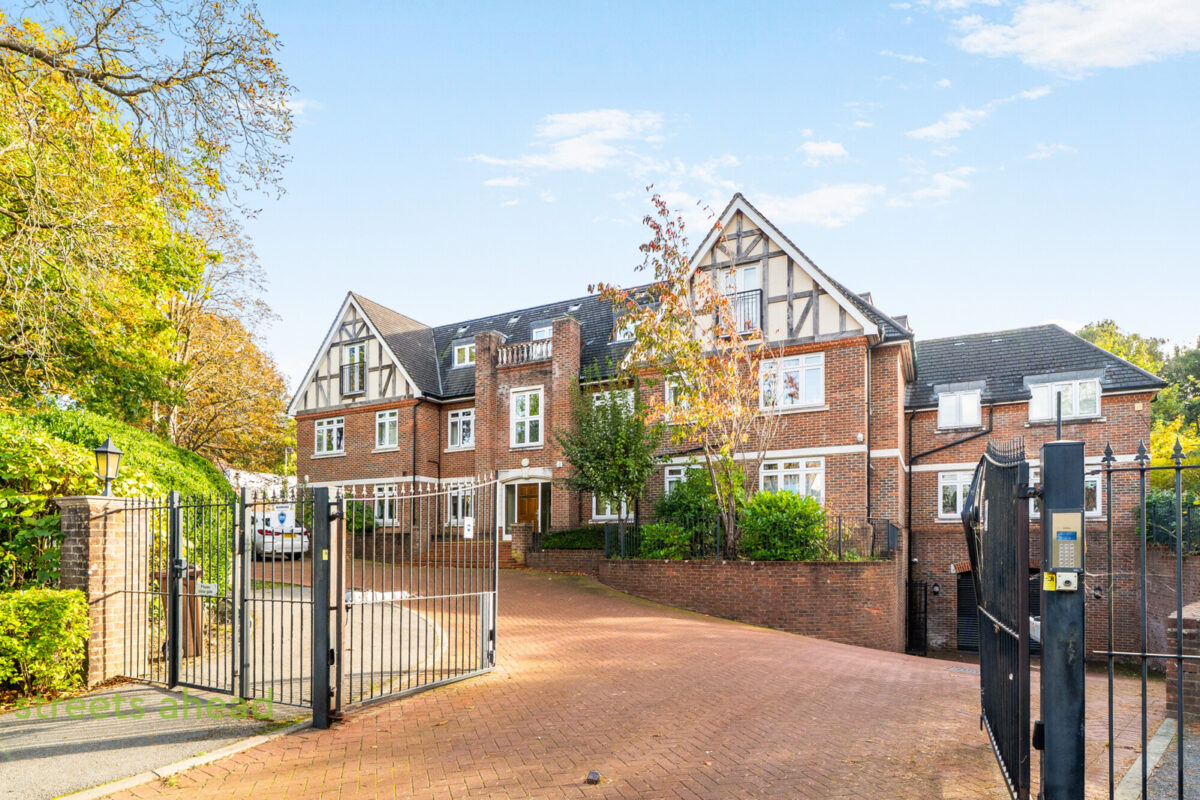 pursah_pur200191_img_00.jpg Wakeling Court, 85 Foxley Lane, Purley, CR8, photo 1