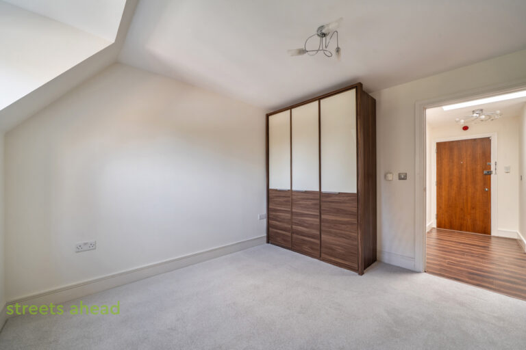 pursah_pur200191_img_14.jpg Wakeling Court, 85 Foxley Lane, Purley, CR8, photo 15
