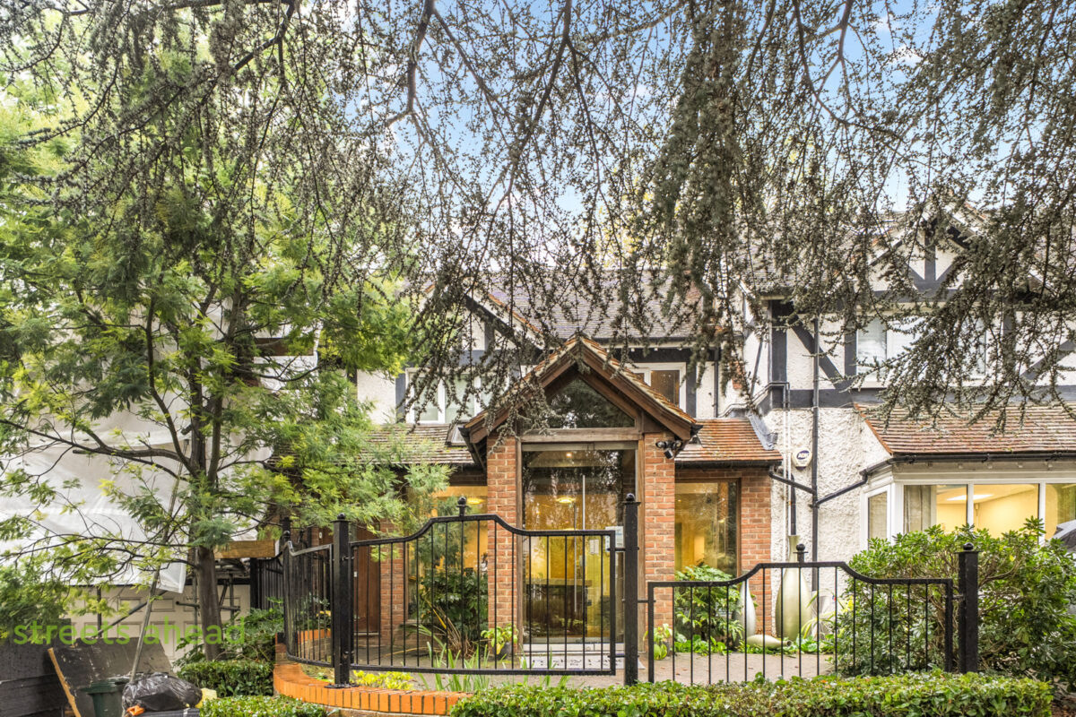 pursah_pur220330_l_img_00.jpg Foxley Lane, Purley, CR8, photo 1
