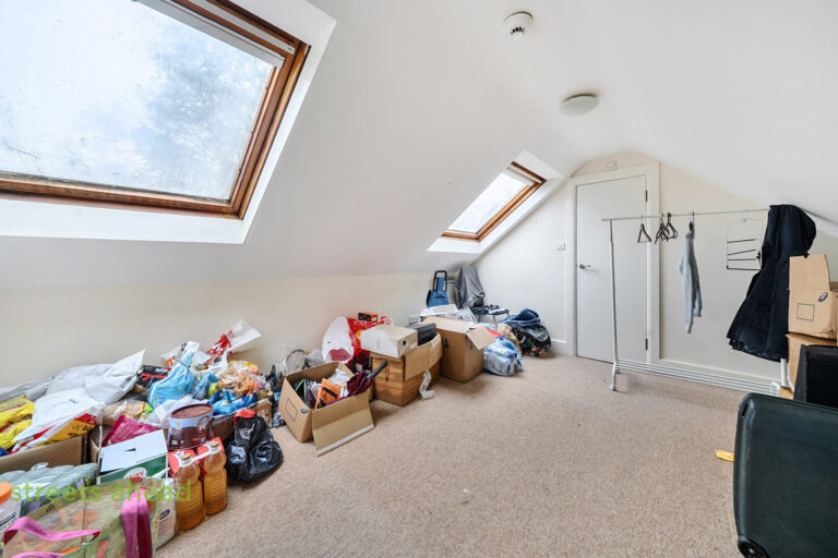 pursah_pur220330_l_img_10.jpg Foxley Lane, Purley, CR8, photo 11