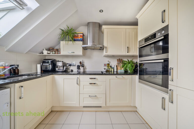pursah_pur260069_img_03.jpg Pampisford Road, South Croydon, CR2, photo 4