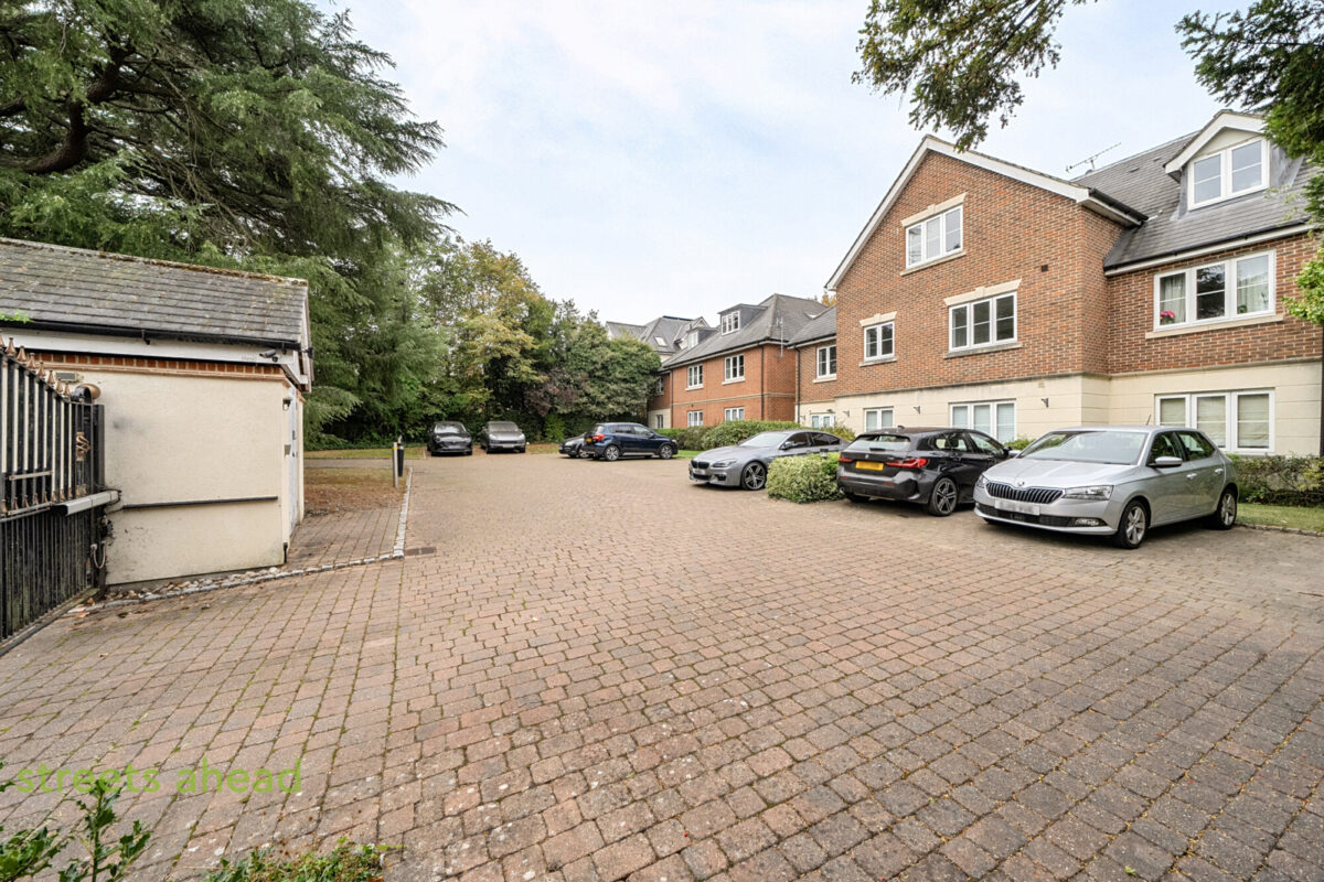 pursah_pur260069_img_16.jpg Pampisford Road, South Croydon, CR2, photo 17