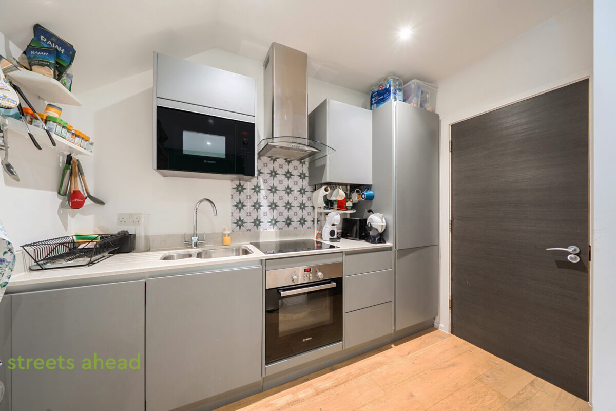 Whytecliffe Road South, Purley, CR8, photo 2