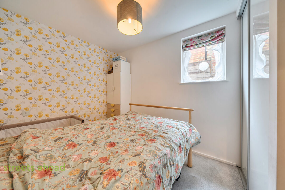 Whytecliffe Road South, Purley, CR8, photo 9
