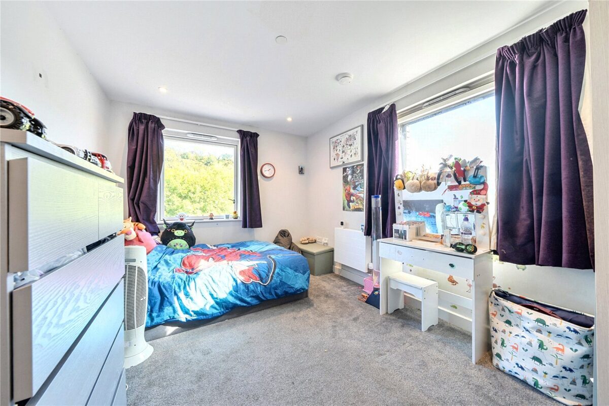 pursah_pur260215_img_05.jpg Old Barn Lane, Kenley, Surrey, CR8, photo 6