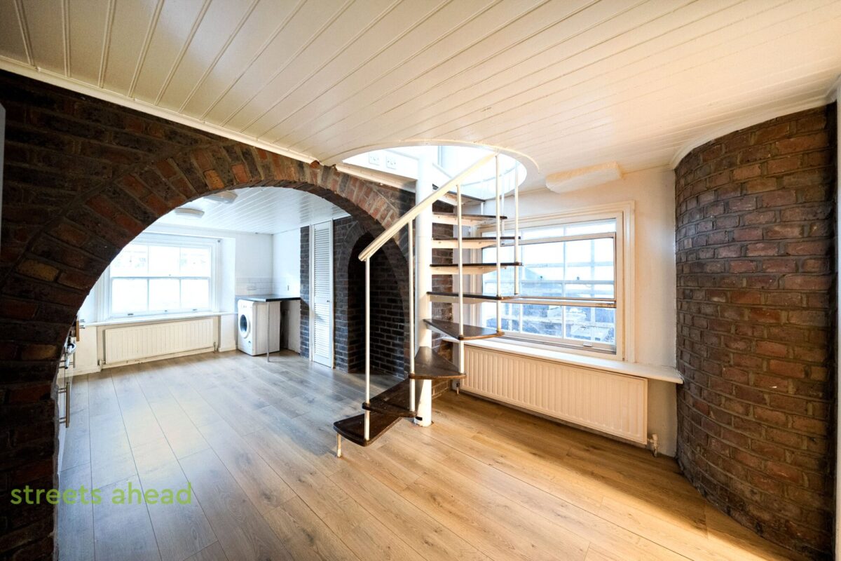 scrsah add130810 l img 04