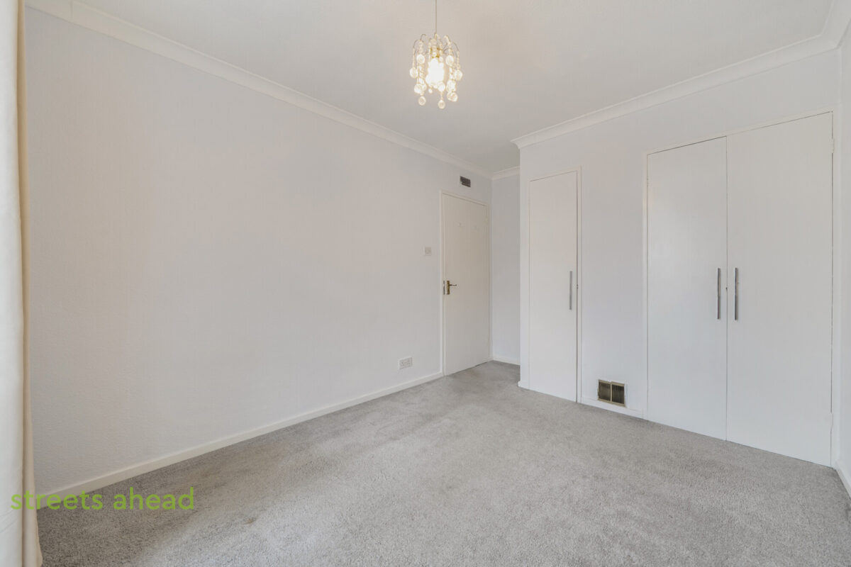 Tipton Drive, Croydon, CR0, photo 12