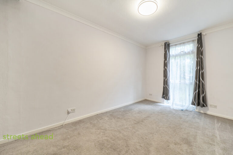Tipton Drive, Croydon, CR0, photo 16