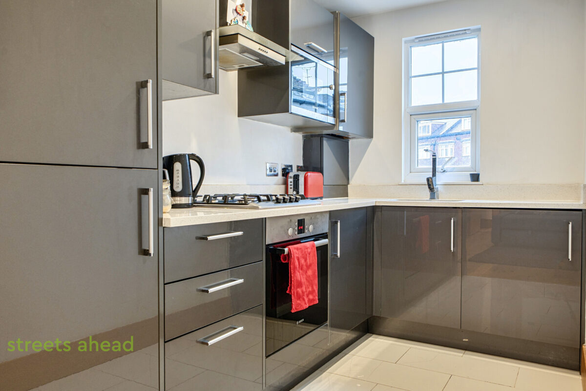 scrsah_pur260174_img_14.jpg Selsdon Road, South Croydon, CR2, photo 15