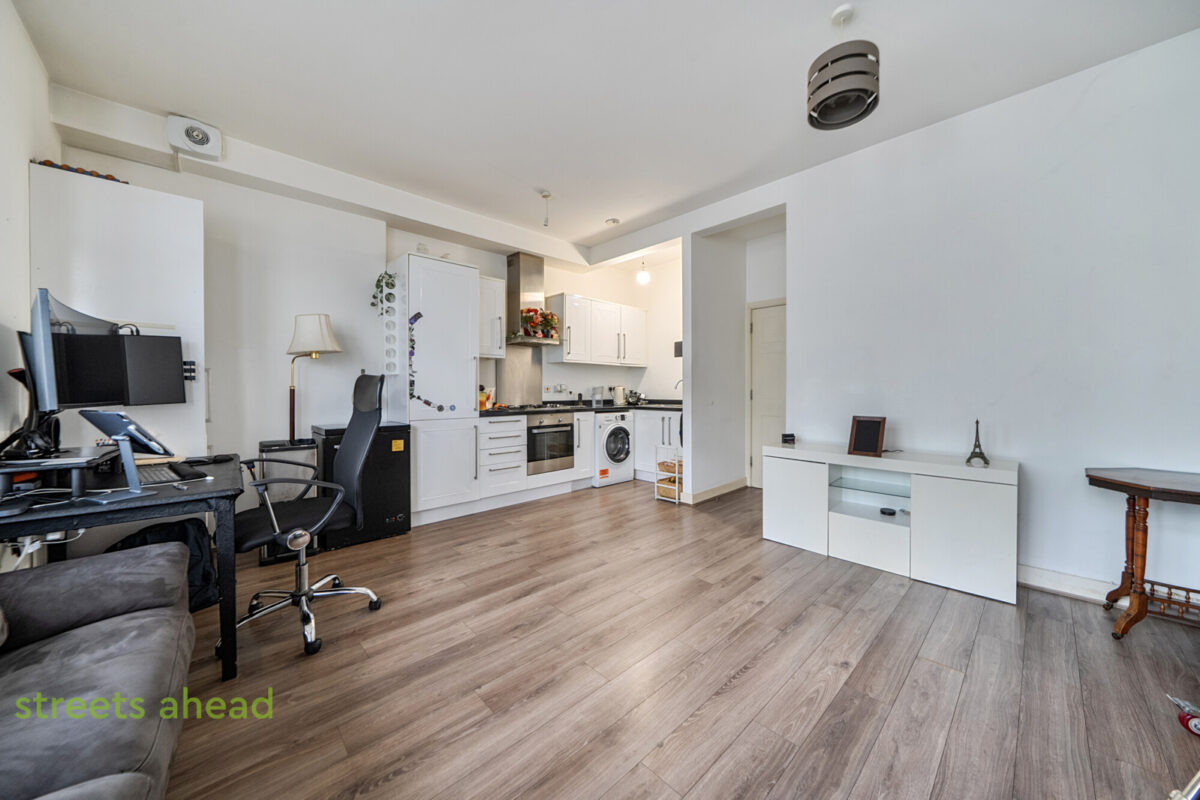 scrsah_scr250275_img_10.jpg scrsah scr250275 img 10