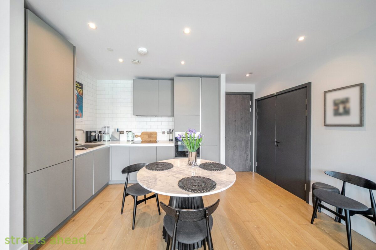 scrsah scr250329 img 01