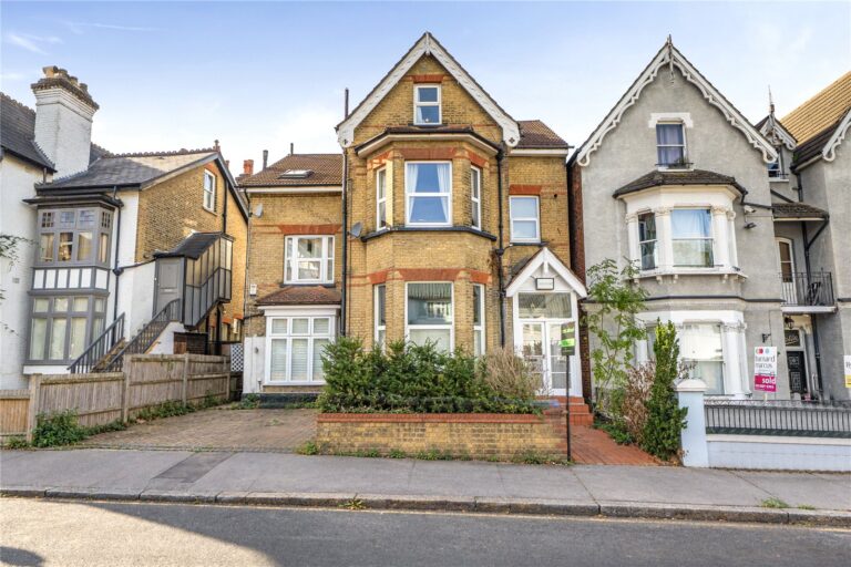 Birdhurst Rise, South Croydon, photo 1