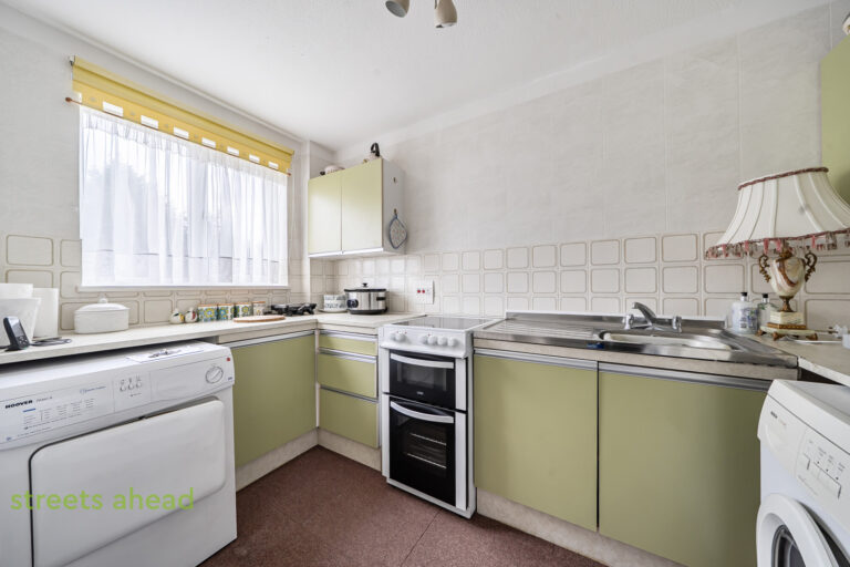 Inglewood, Pixton Way, Croydon, CR0, photo 7