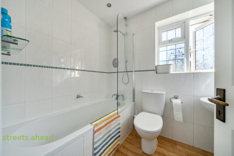 scrsah_scr260520_img_16.jpg scrsah scr260520 img 16