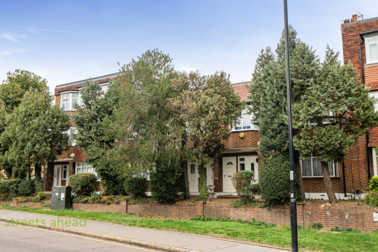 scrsah_scr260643_img_00.jpg St. Peters Road, Croydon, photo 1