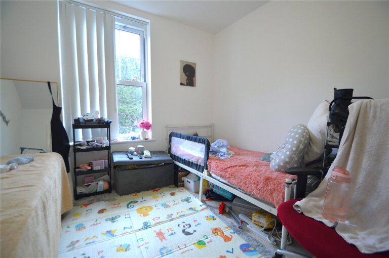 scrsah_scr260690_l_img_08.jpg South Park Hill Road, South Croydon, CR2, photo 9