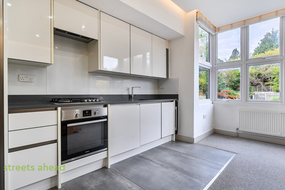 scrsah_scr260697_img_04.jpg Croham Road, South Croydon, CR2, photo 5