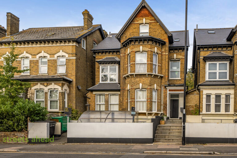 scrsah_scr260697_img_14-v2.jpg Croham Road, South Croydon, CR2, photo 15