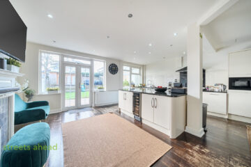 snwsah crp210331 img 01