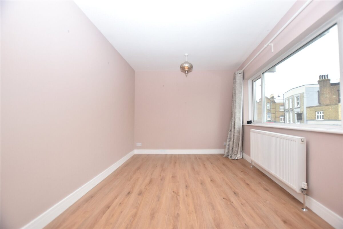 snwsah_snw250100_l_img_04.jpg Station Road, London, SE25, photo 5