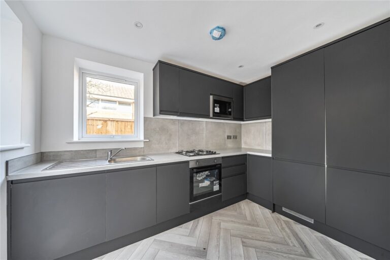 Portland Road, London, photo 2