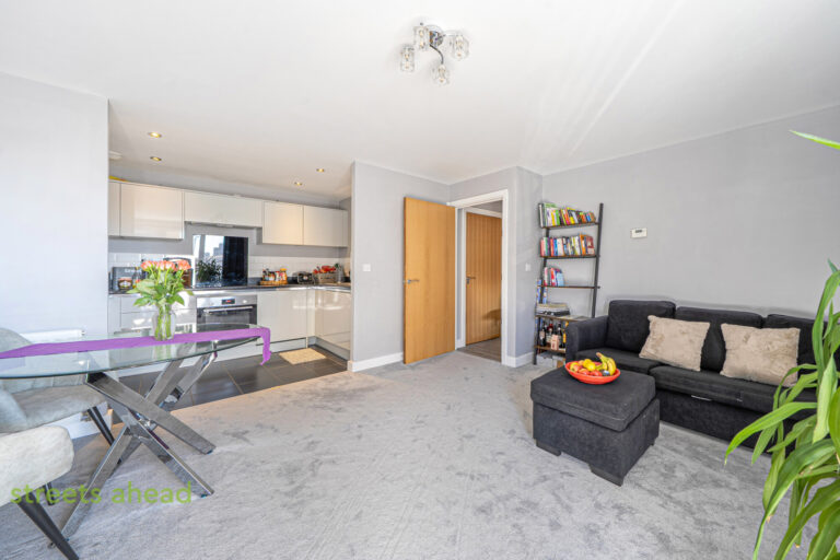 Watson Place, London, SE25, photo 10
