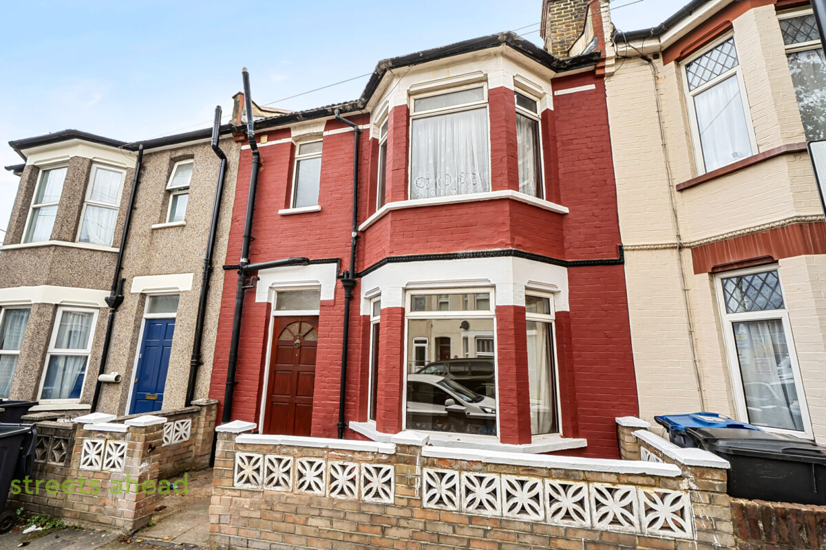 snwsah_snw260212_img_07.jpg Sunnycroft Road, London, SE25, photo 8