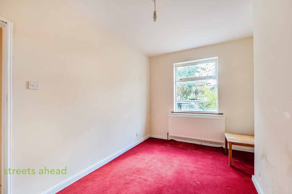 snwsah_snw260212_img_11.jpg Sunnycroft Road, London, SE25, photo 12