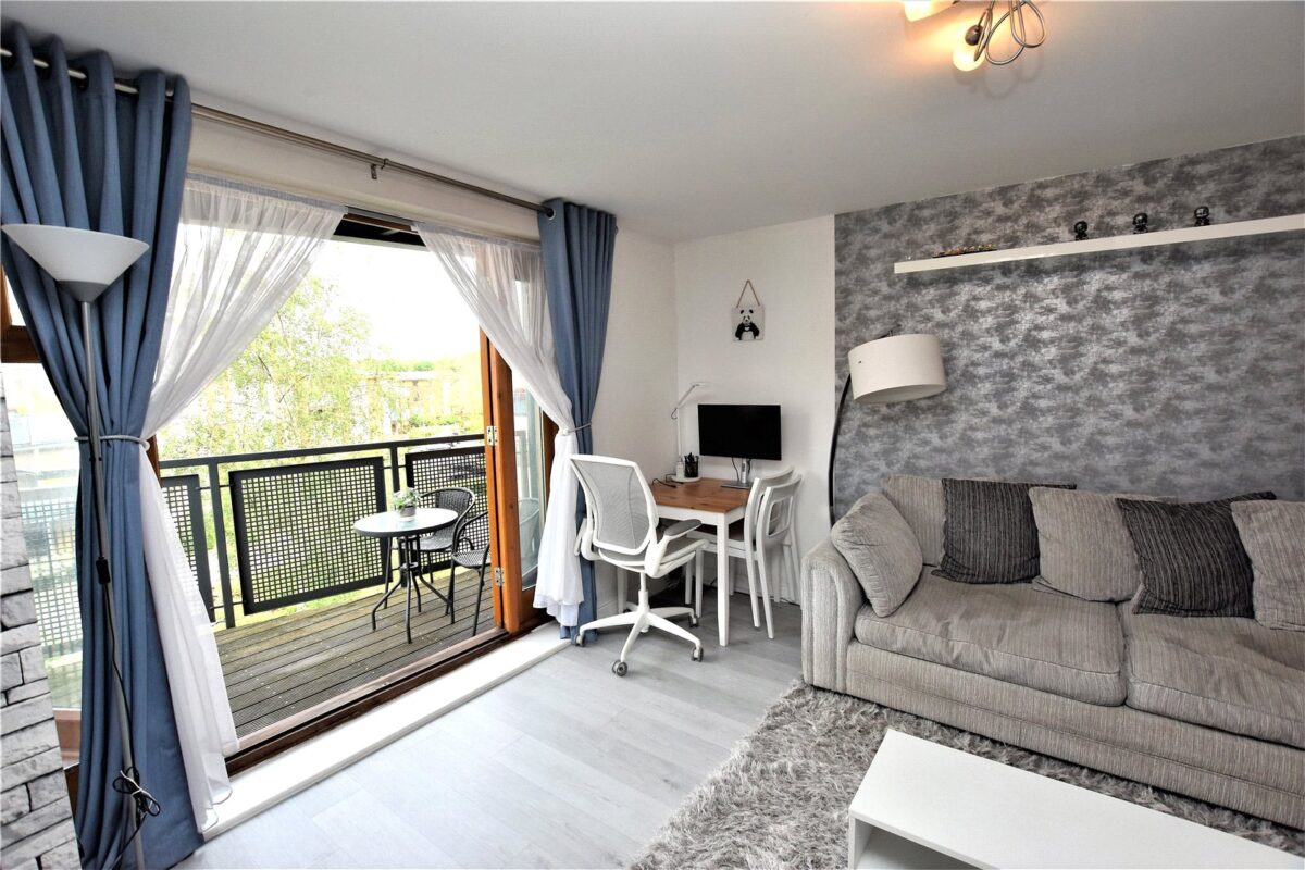snwsah_snw260292_img_00.jpg Harry Close, Croydon, CR0, photo 1