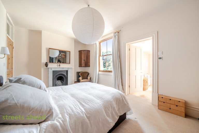 snwsah_tho260180_l_img_07.jpg Wiltshire Road, Thornton Heath, CR7, photo 8
